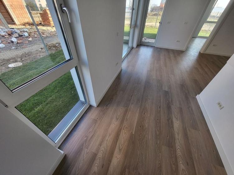 COMISION%. BLOC NOU in ORAS. Gradina proprie. Spatios - 4