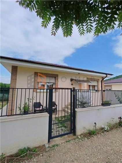 EXCLUSIVITATE! Casa noua tip parter zona Vernesti - 1