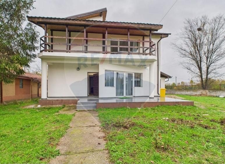 Casa cu 5 camere de vanzare Ciorogarla 1682mp teren - 1