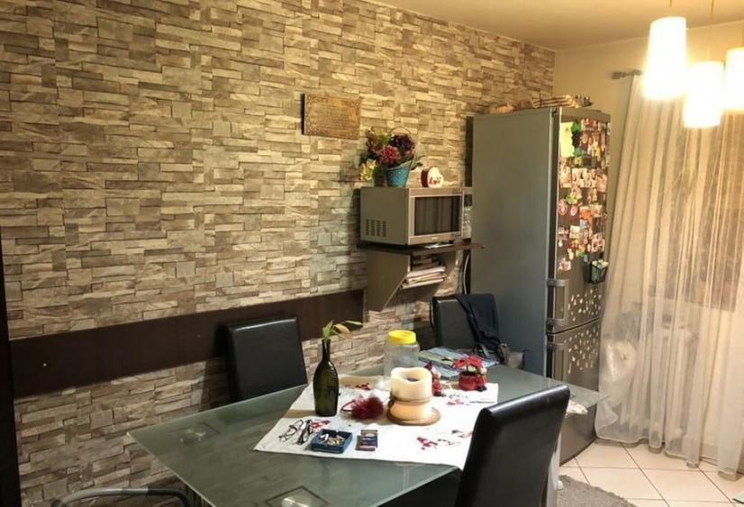 2 camere zona 23 August - 1