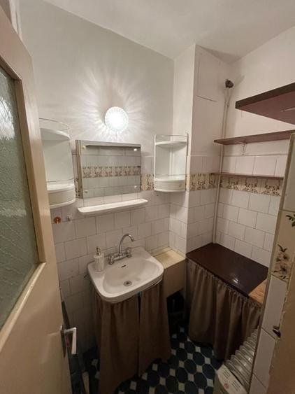 Apartament 3 camere decomandat Poarta 6 - 10