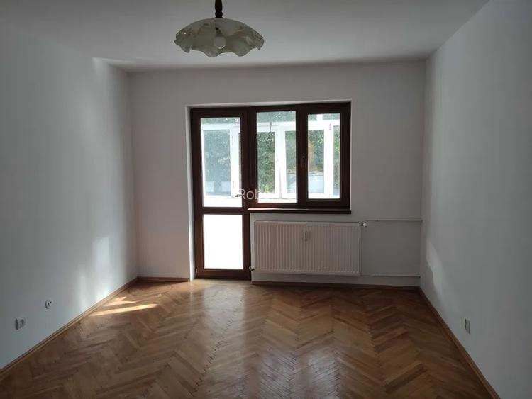 NORD-Cameliei-2cam-cubulet, cf1, dec,3/4, T, sg, izolat - 56000 euro NORD-Cameliei-2cam-cubulet, cf1, dec,3/4, T, sg, izolat - 56000 euro