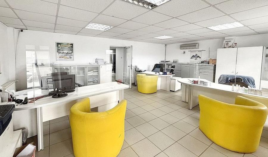 Vad Comercial Ridicat, Vizibilitate maxima - 1