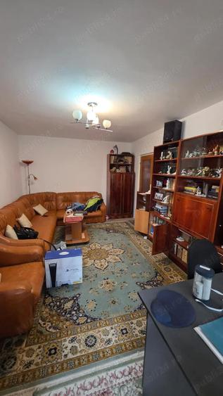 Apartament 3 camere nelocuit de vanzare - Slobozia, IL - 10
