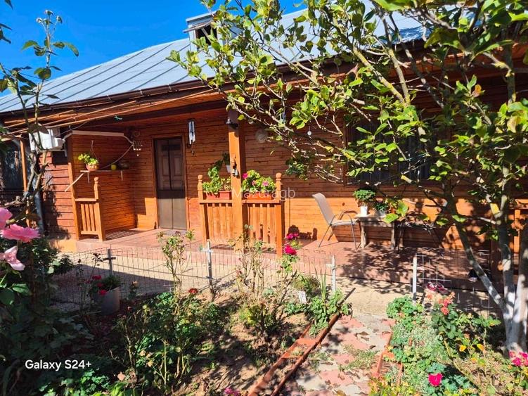 Casa 84 mp cu teren 1060 mp