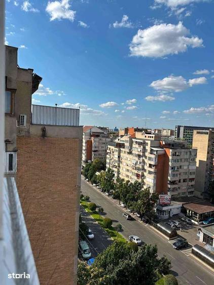 Apartament cu 3 camere decomandat în Dacia