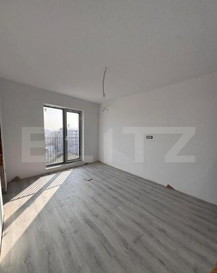 Apartament de vanzare, cu 3 camere, 92,99 mp, parcare inclus - 16
