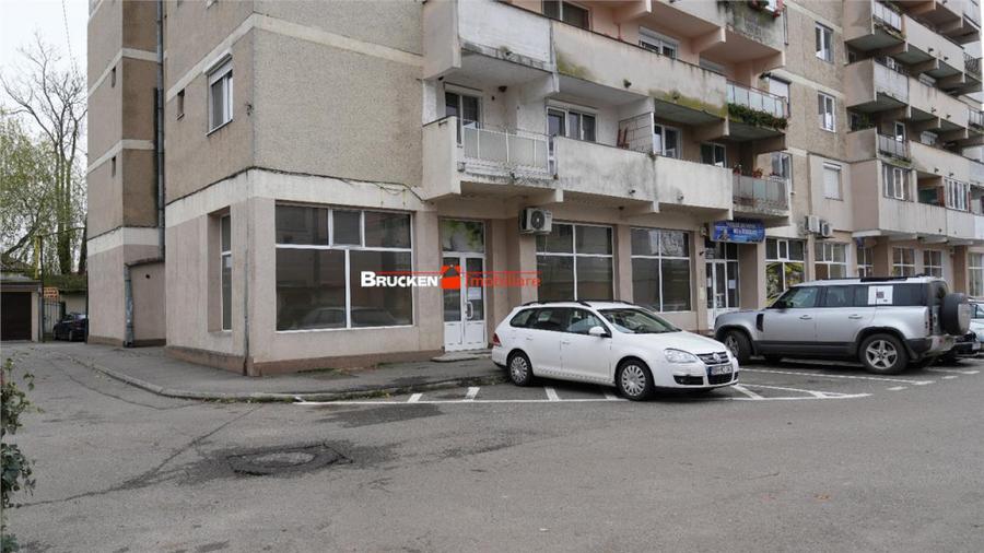 Spațiu comercial, de 232 mp, în Central