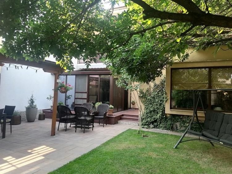 Elisabetin-Girocului -Vila- 5 camere -333 mp utili - 1