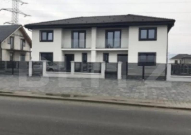 Duplex 4 camere, zona Logos Bistrita, acces in curte din 2 f - 7