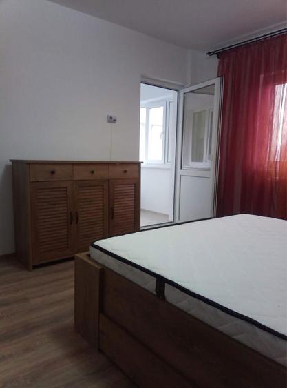 Inchiriez garsoniera - 2