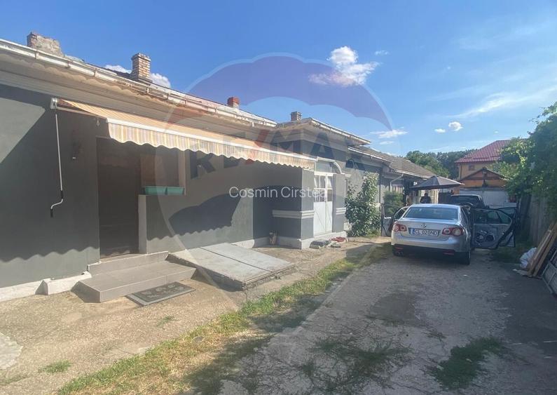 DE VANZARE Casa Oras Budesti/Jud Calarasi in zona Centrala DE VANZARE Casa Oras Budesti/Jud Calarasi in zona Centrala