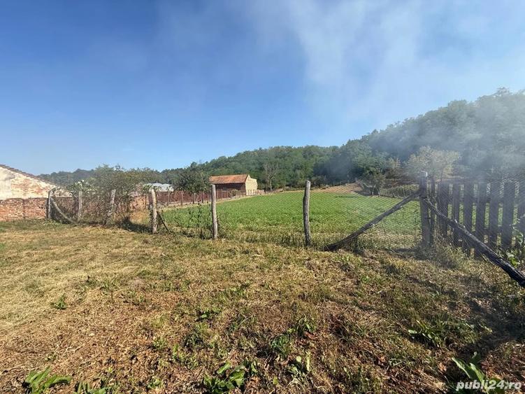 De vanzare Casa + Teren 3151m2 - 10