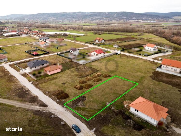 RECO Teren intravilan pentru loc de casa 810 mp cu utilitati- Fughiu - 1