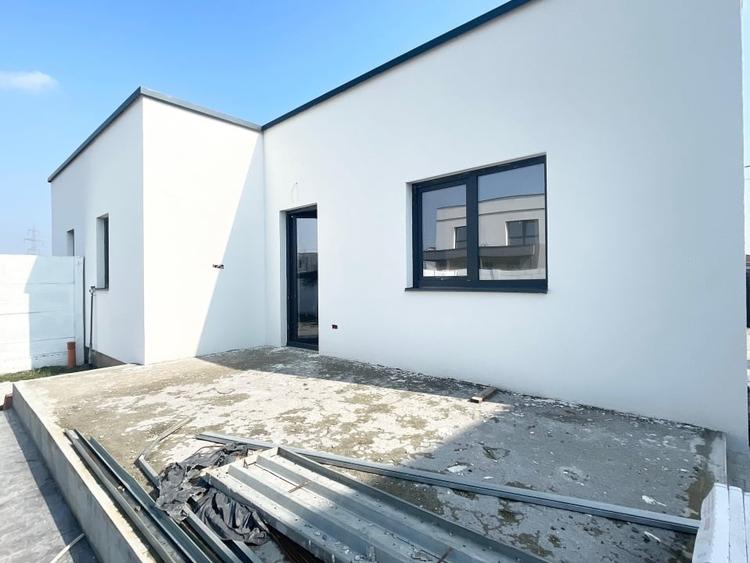 Duplex 3 camere 92mp Mosnita Noua - 13