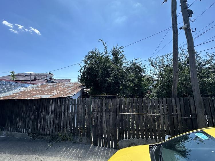 Rahova, Sos Alexandriei, Dr. Luptatorilor Antifascisti, casa batraneasca - 8