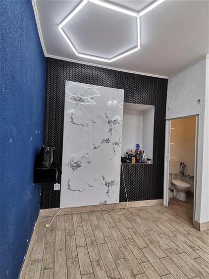 Piata Sf Gheorghe, spatiu comercial 15 mp - 5