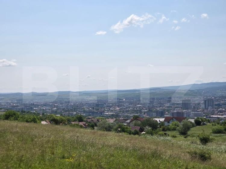 Teren agricol extravilan de 600 mp, în Dâmbul Rotund