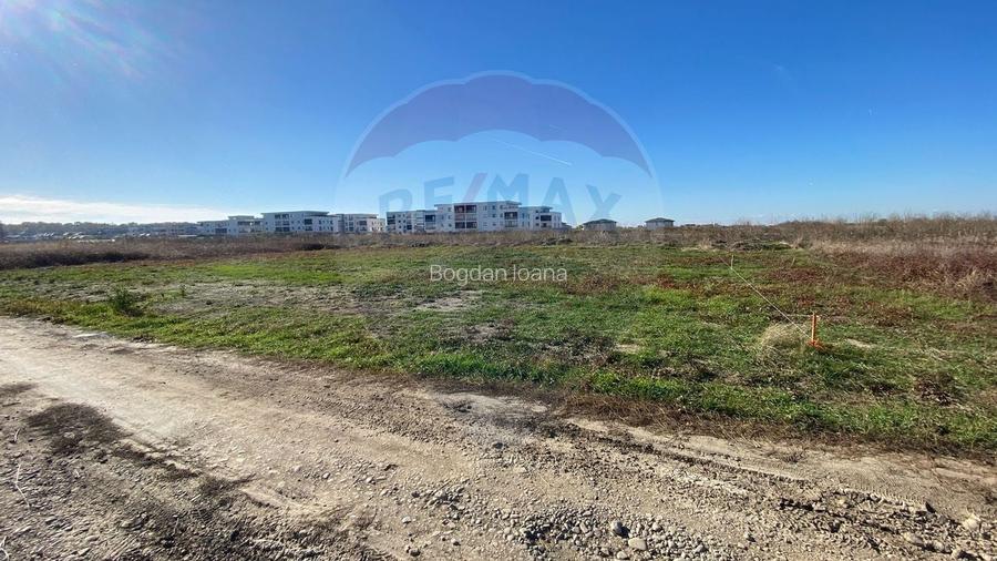 Teren 465mp Tunari / Strada 1 Decembrie