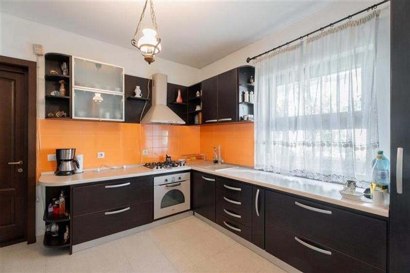 Casa de lux in Bucium, mobilata si utilata complet - 8