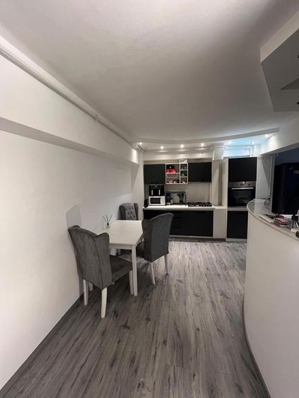 Apartament 2 camere strada Traian zona Gara - 1