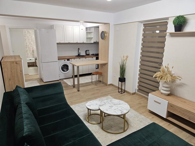 Apartment 2 camere Copou, bloc nou, impecabil 450e - 1