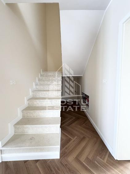 Duplex cu perete dublu, 4 camere si 3 bai finalizat, toate utilitatile - 14
