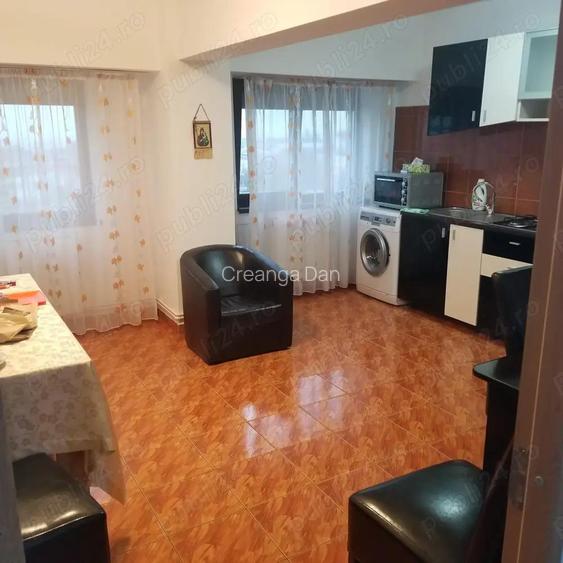 Ofer spre chirie ap 3 cam ultrcentral lux Roman ,350 euro