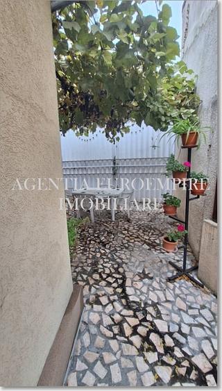 Garsoniera de inchiriat la curte zona Capitol - 3