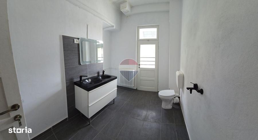 Vila de inchiriat | Dacia Str. Toamnei | 185 mp, curte, 5 parcari - 5
