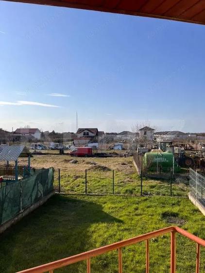 Casa spa?ioasa P+1 cu garaj ?i curte generoasa - 5