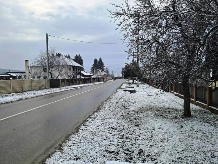 TEREN INTRAVILAN POLOVRAGI - 3