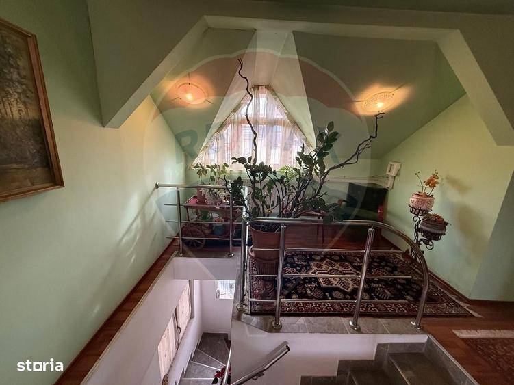 De vanzare casa 5 camere ?i acces auto Ultracentral - 3