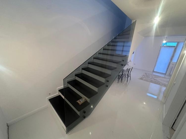 CASA INSIRUITA RIVIERA PARK, PARTIAL MOBILATA, CURTE 150 MP, COMIS 0% - 8