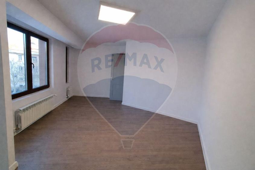 Pta Unirii - 96 mp Spațiu de birouri / rezidential + 1 loc parcare - 11