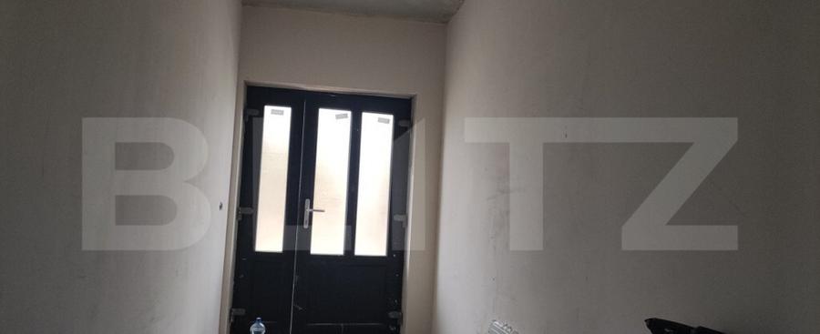 Casa semifinisata cu gard imprejmuitor in Livada de Bihor, l - 2