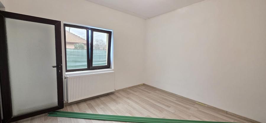 OCAZIE ! ZONA MEDEEA CASA 5 CAMERE SC=120 MP. CU TEREN 220 MP. PRET 135.000 EURO - 16