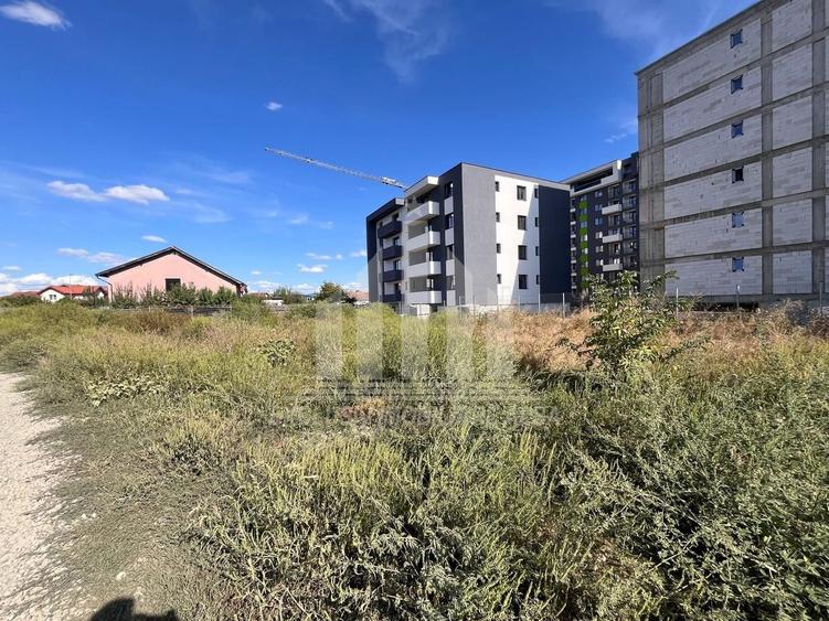 Teren intravilan | De vanzare | 522 mp | 30 ml deschidere | Arex - 1