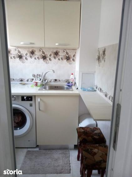 Garsoniera Capitol Renovata Etaj 1 - 2