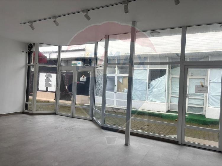 Spațiu comercial de închiriat  Mamaia Cazino Constanta - 1