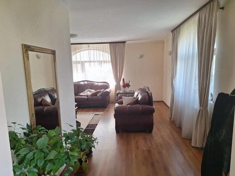 BRASADAS vinde casa individuala 8 cam teren 10 ari Unirii. - 7