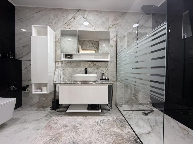 Apartament cu 4 camere decomandat, mobilat în Primăverii