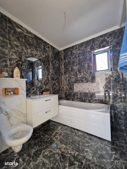 Casă cu 3 camere cu Teren 280 Mp în Lumina