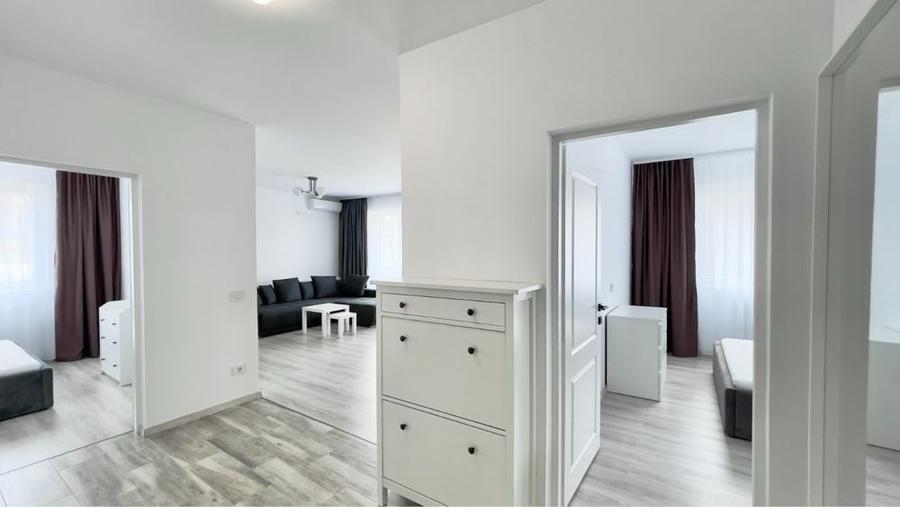 Apartament cu 3 camere decomandat în Central