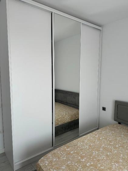Apartament cu 2 camere semidecomandat, mobilat în Tunari