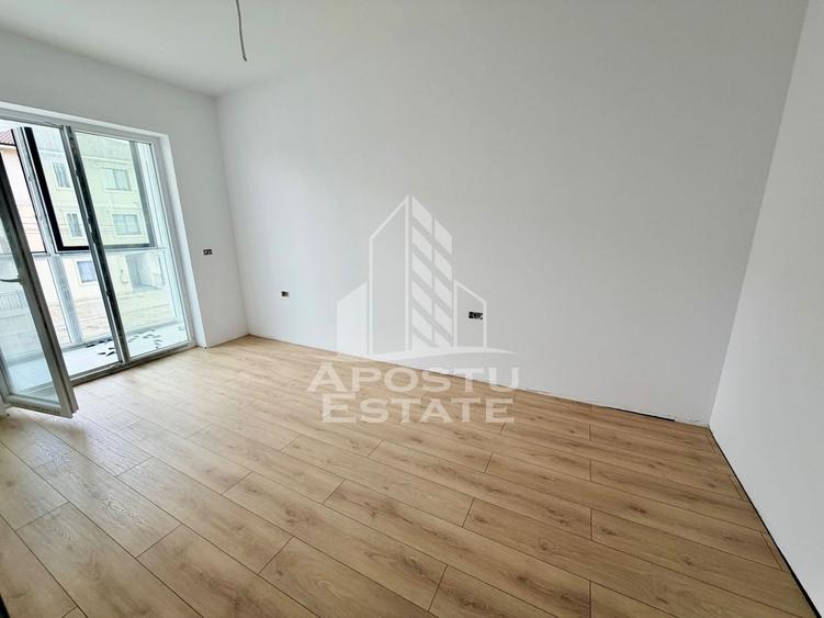 Apartament cu 2 camere decomandat în Giroc