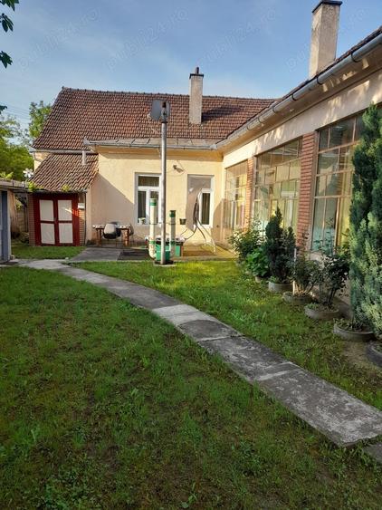 Casă cu 6 camere în Zam