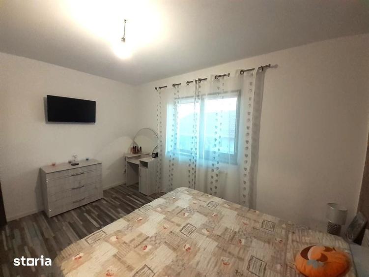 Casă cu 4 camere cu Teren 820 Mp în Rediu