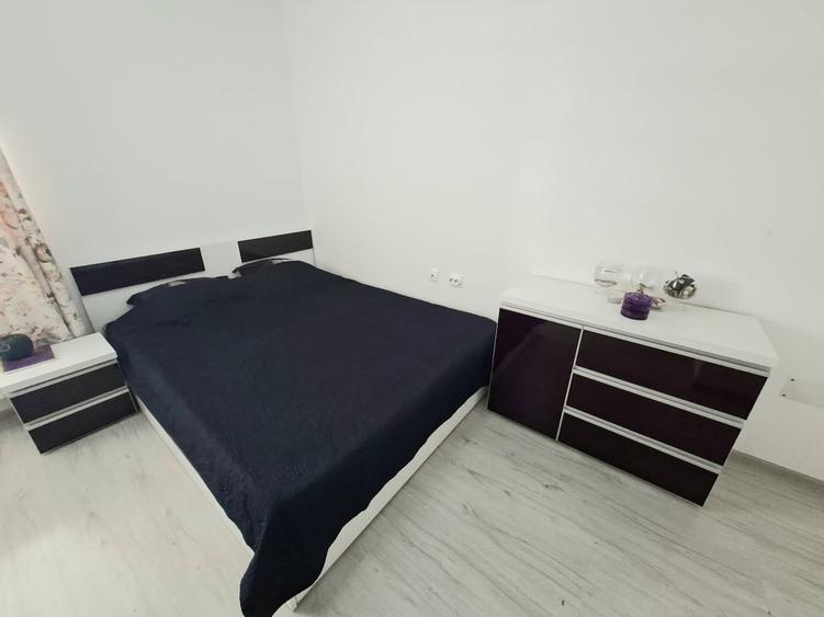 Apartament cu 2 camere decomandat în Berceni
