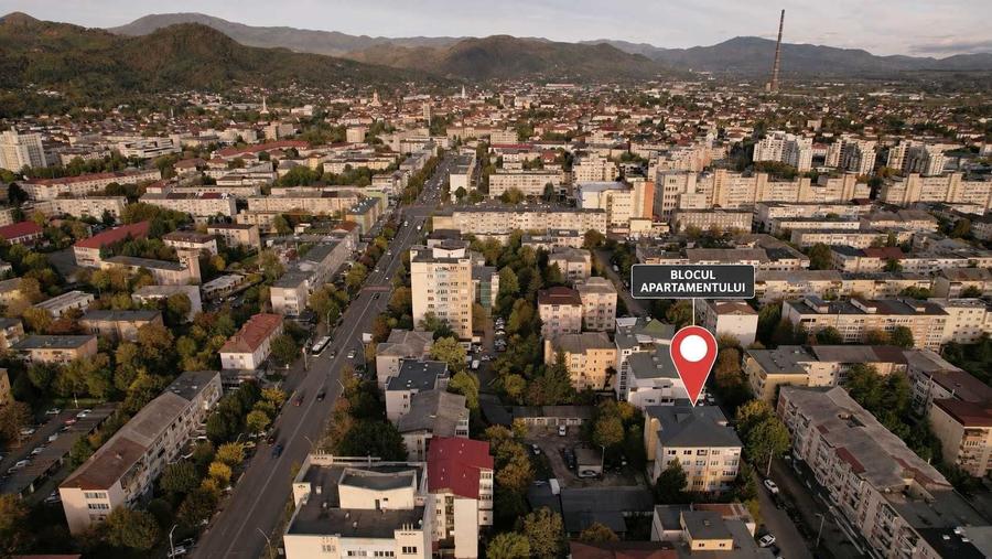 Apartament cu 3 camere decomandat în Ultracentral